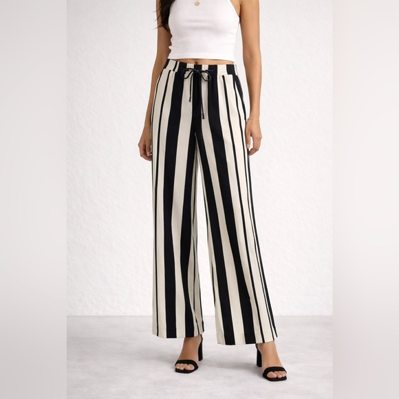 INC International Concepts Pants - INC women’s wide leg size 0 Black and white striped lined pants